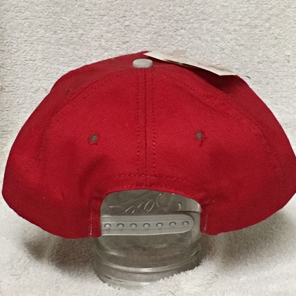 UNLV Rebels Vintage SnapBack 90’s Cap Hat Red NCAA - Picture 5 of 7